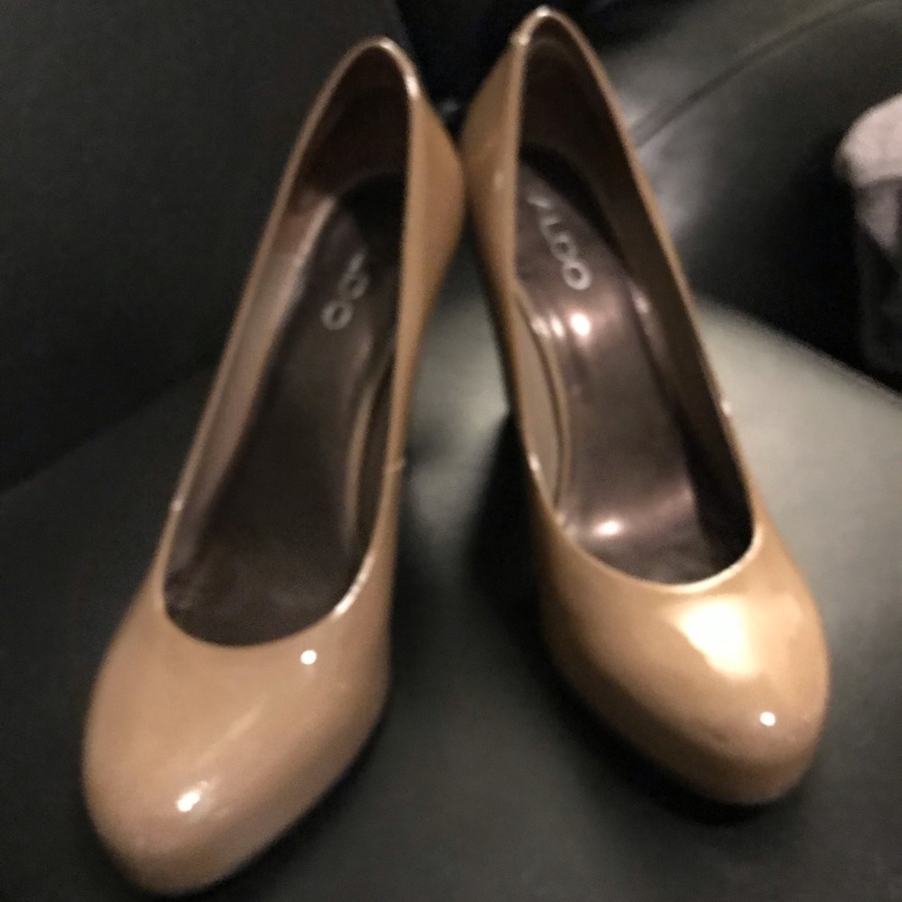 Heels 3” - Picture 2 of 2